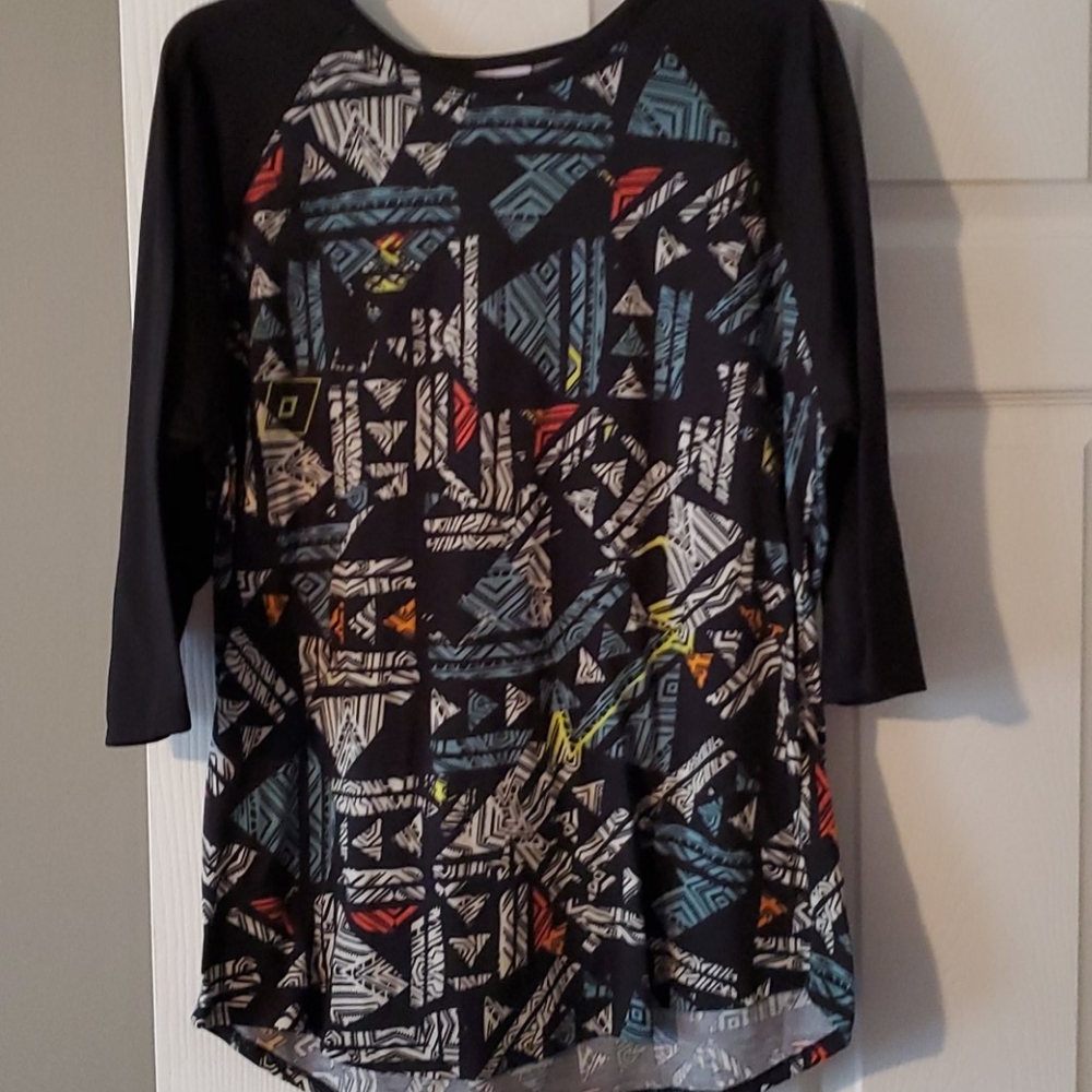 Womens quarter length sleeve shirt